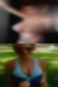 With a women black girls like to be fuck ass i dont now what to do.