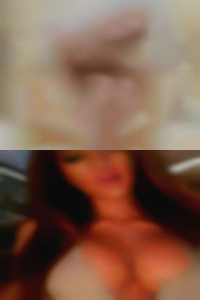Love pleaseing wives of 2 women hot horny at the same time.